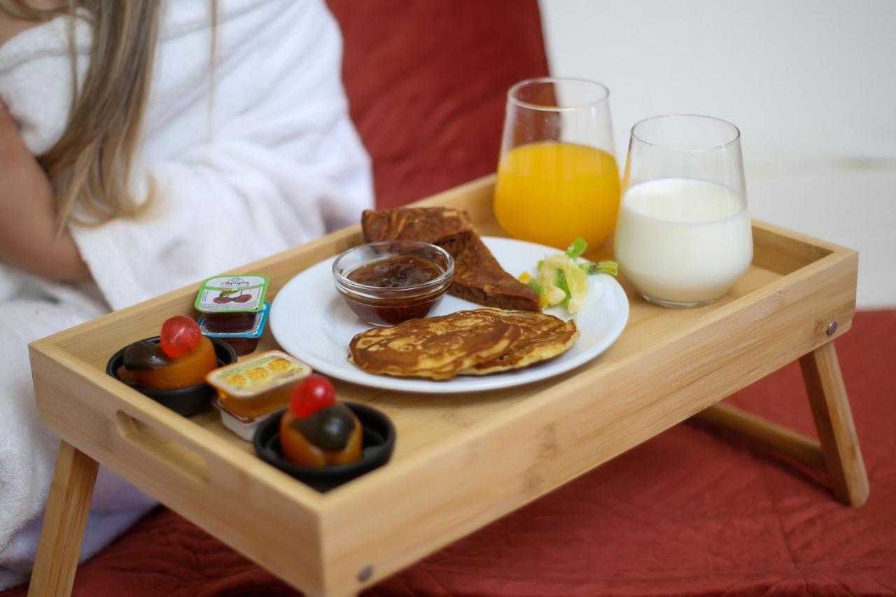 Hotel Vd Roleks Vlorë 외부 사진